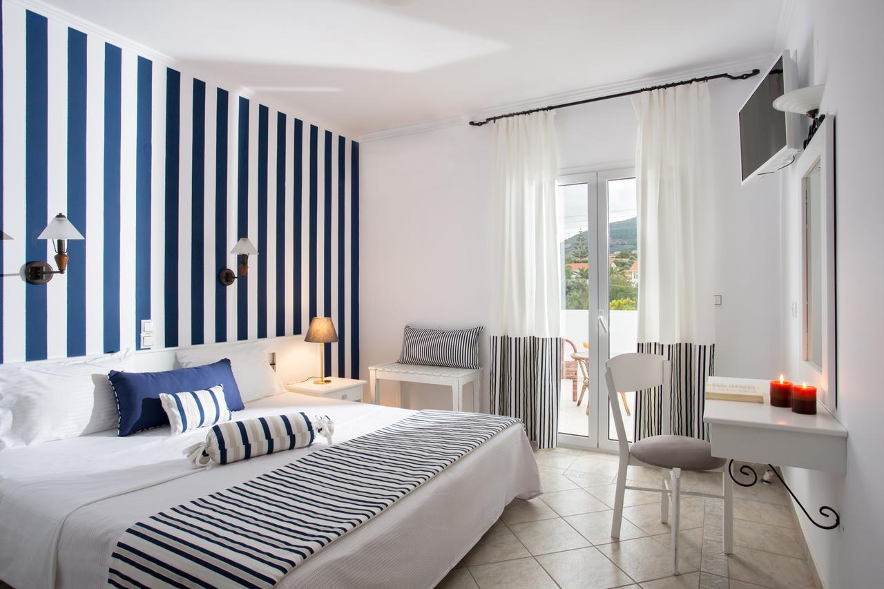 Iris Beach Hotel Монемвазия Экстерьер фото