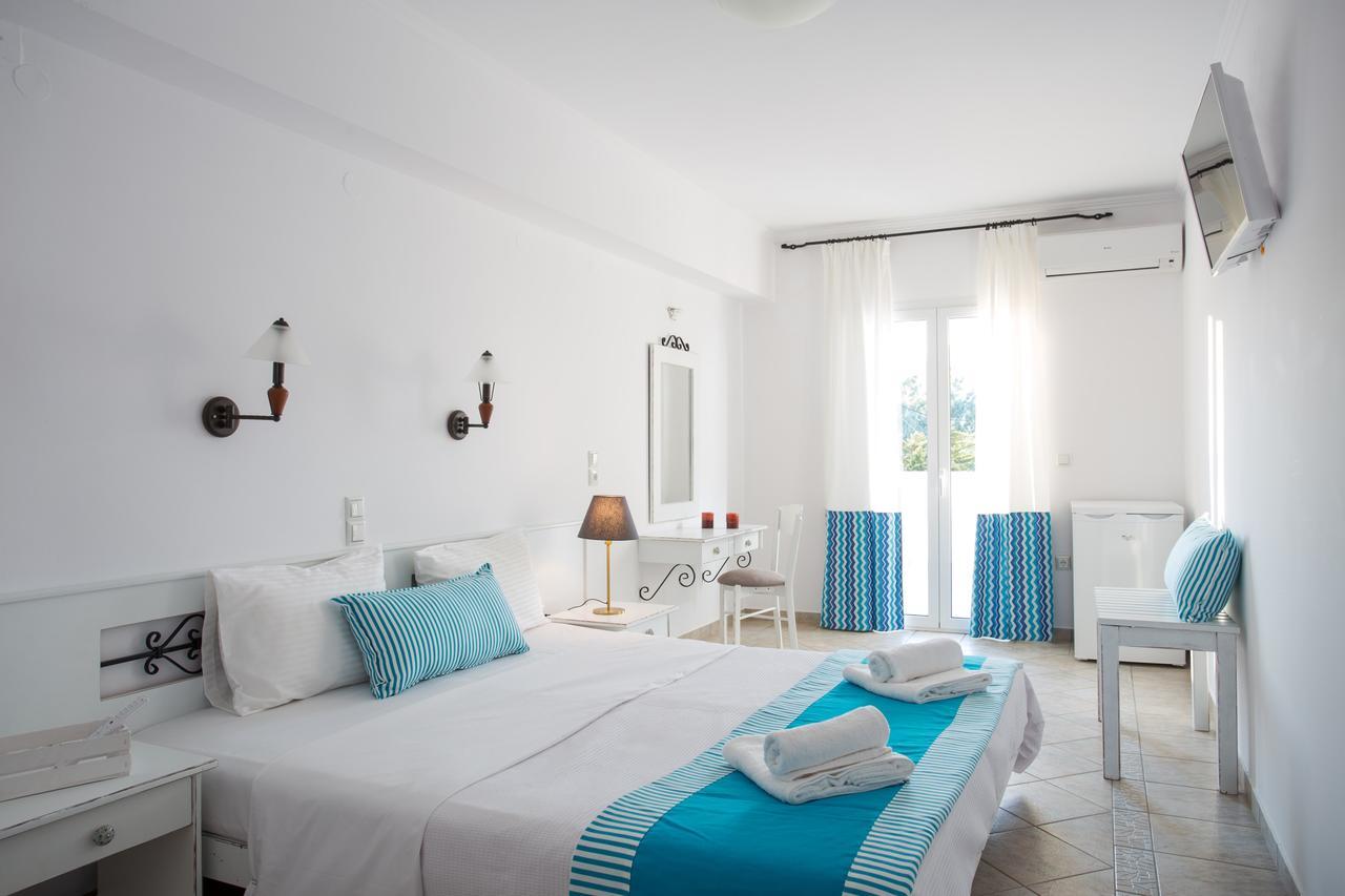 Iris Beach Hotel Монемвазия Экстерьер фото
